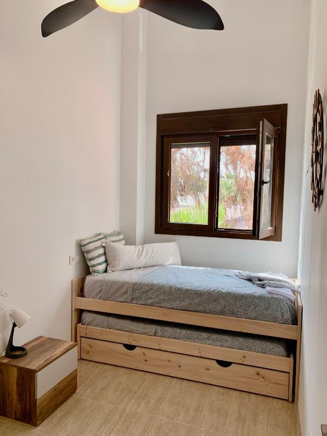 Amplia Vivienda New Para12 Pers A 4 Min Caminando De Playa Con Terraza, Piscina Com, Wifi, Ventiladores De Techo, Lavavajillas Рокетас-де-Мар Экстерьер фото